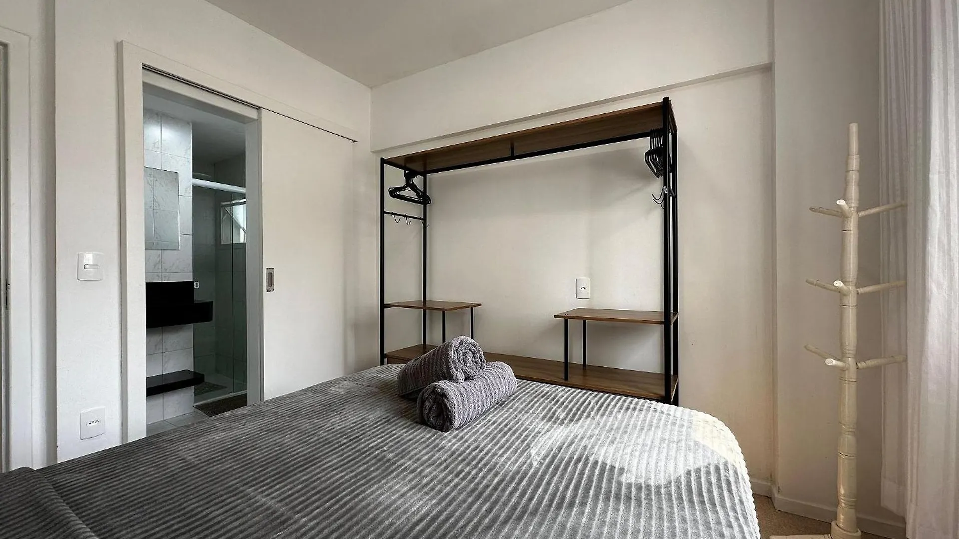 Apartamento Ms04- Suite +1 | Ao Lado Shop Atlantico| Garagem Balneário Camboriú